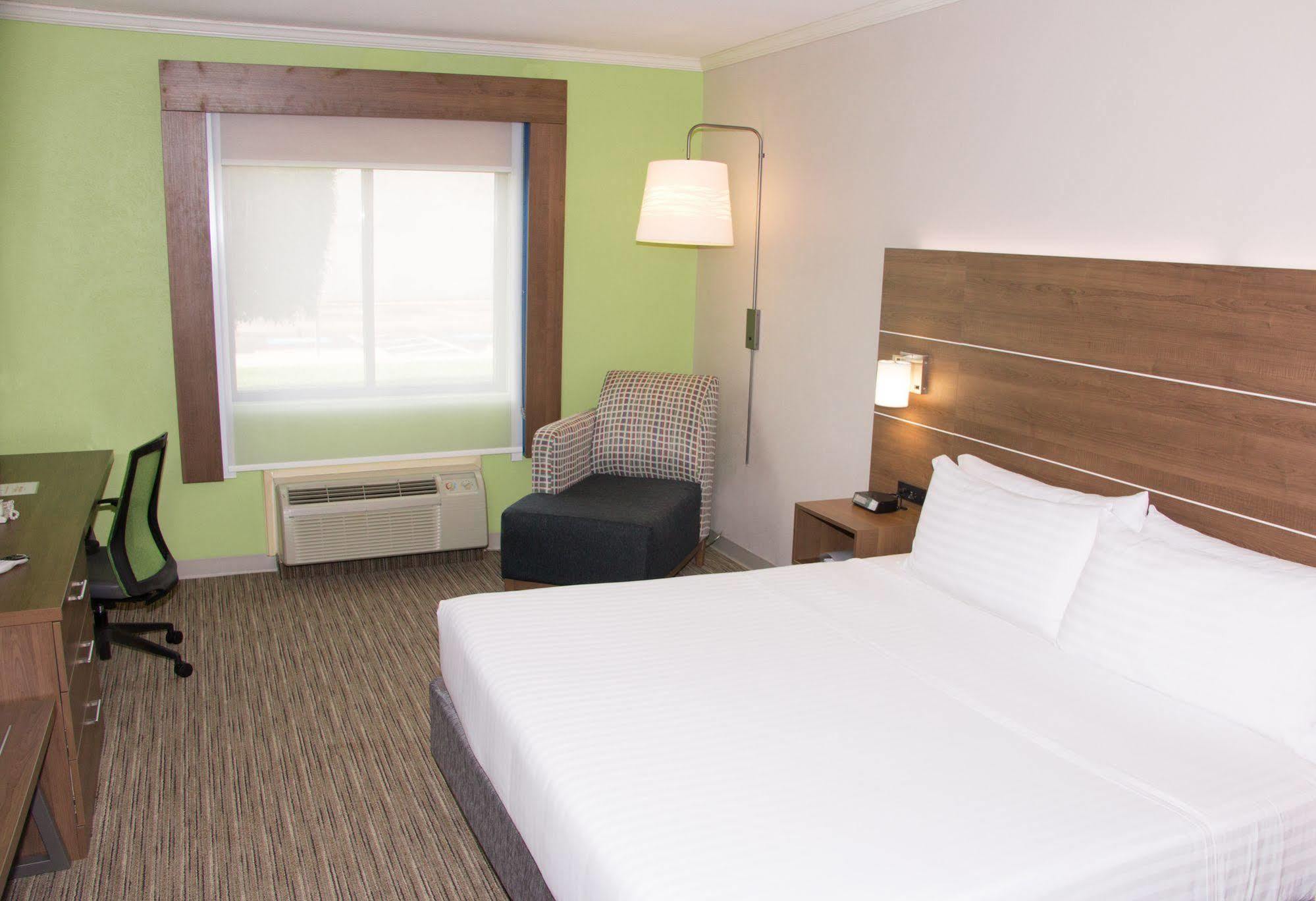 Holiday Inn Express North Tyler Exterior foto
